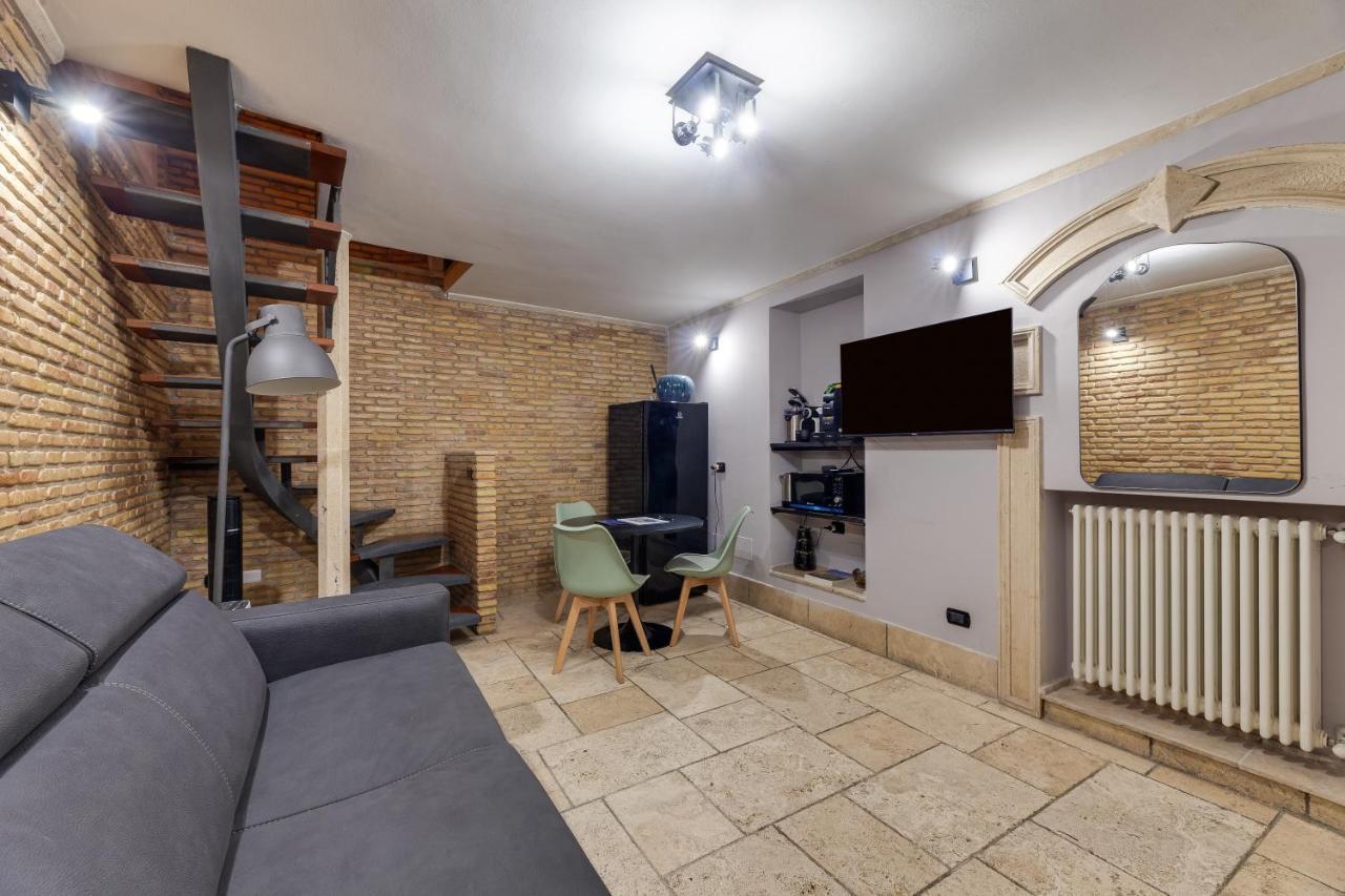 Apartament Lares Navona Rzym Zewnętrze zdjęcie